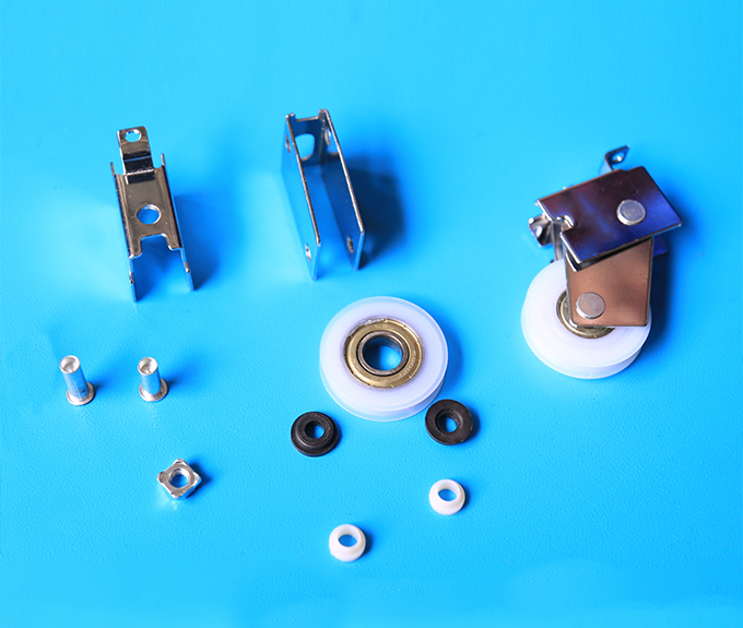 門窗滑輪自動組裝機