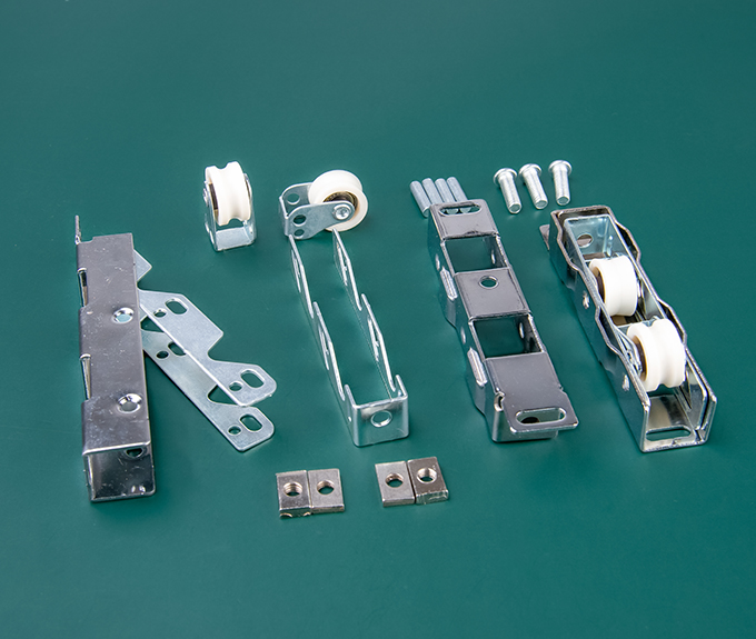 窗滑輪自動組裝機